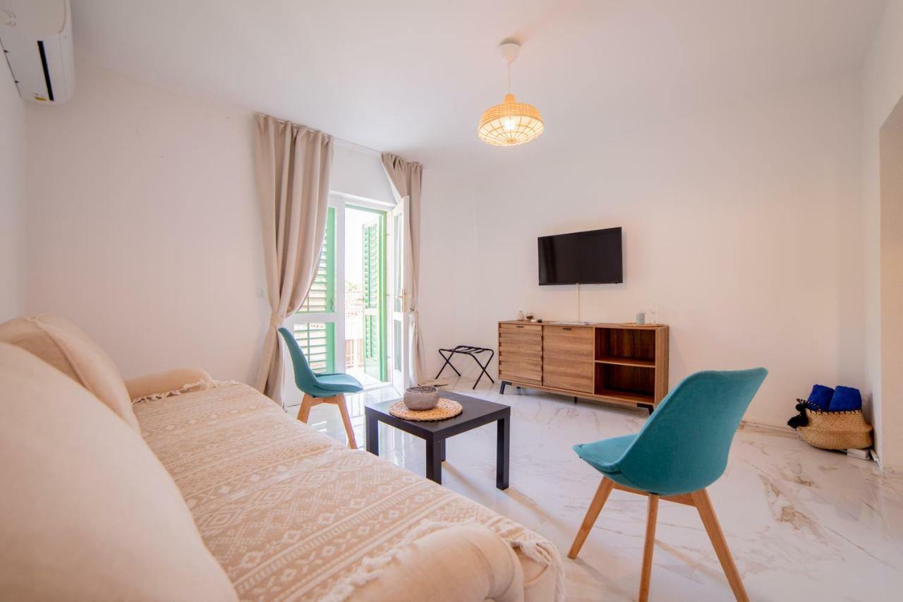 Villa Astra بريلا المظهر الخارجي الصورة